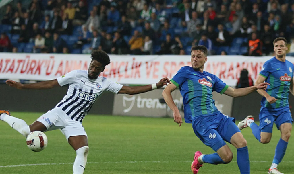Çaykur Rizespor ve Kasımpaşa Berabere Kaldı