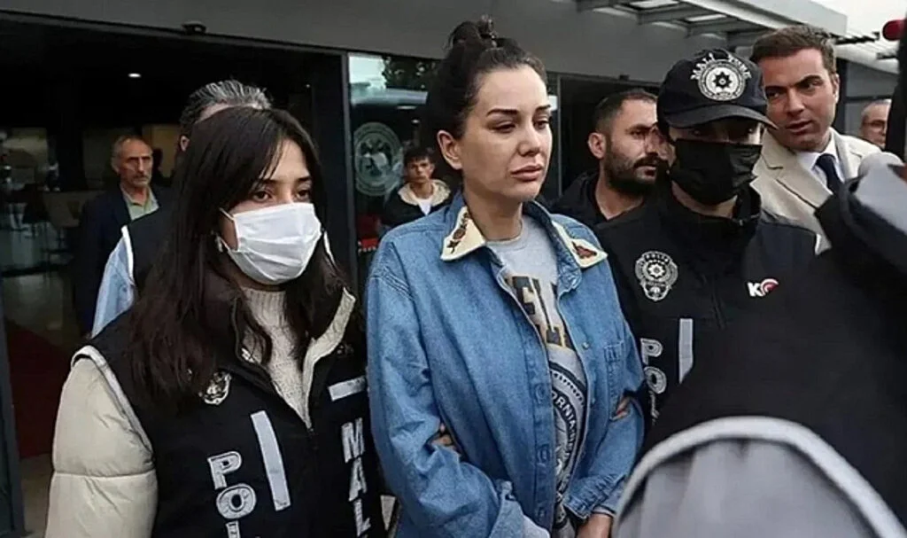 Cezaevindeki Sosyal Medya Fenomenleri Sağlık Sorunlarıyla Gündemde