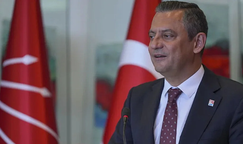 CHP'de Dijital Dönem: Değişimin Yüzyılı Uygulaması 