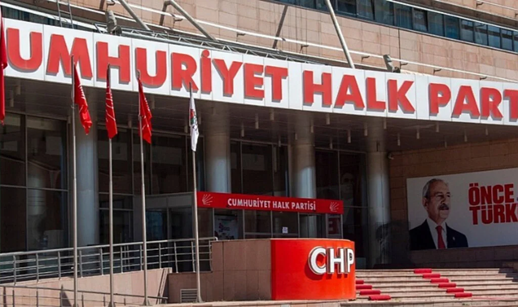 CHP, KKTC'de İlk Temsilciliğini Lefkoşa'da Açtı