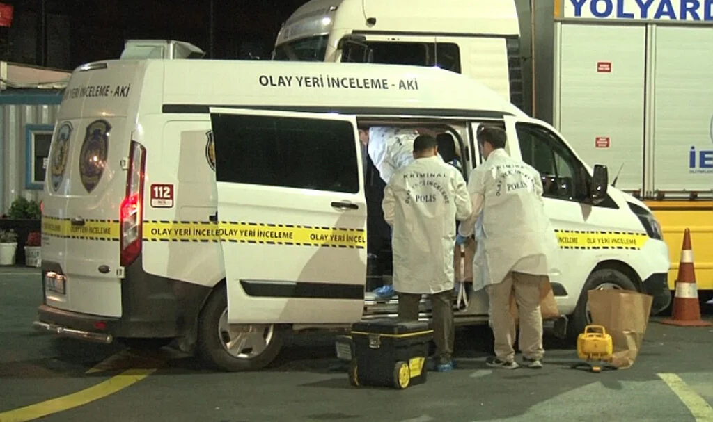 Cinayet Şüphelisi Sahte Kimlikle Yakalandı Arbede Sonucu Öldü