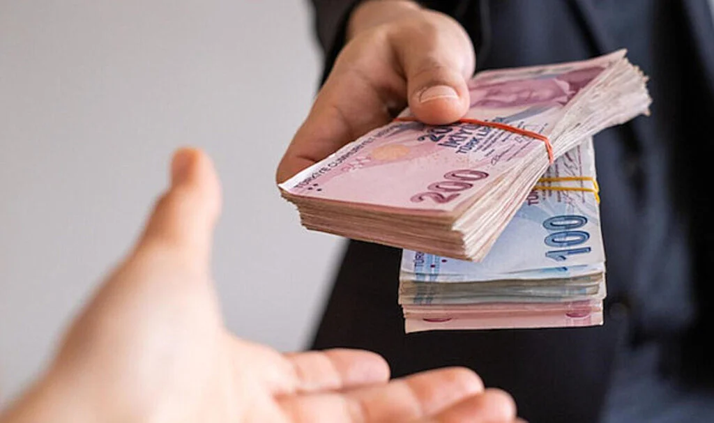 Finansal İhtiyaçlarınız İçin Temel Rehber: Kasko, Emekli Promosyonu ve Kredi Notu