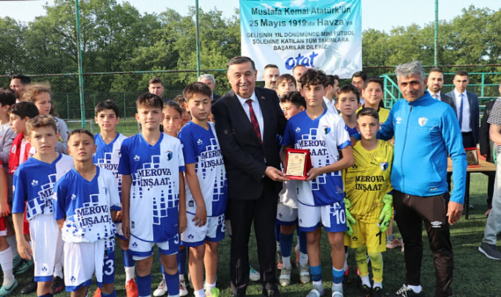 Futbol şenliğinde şampiyonlar belirlendi