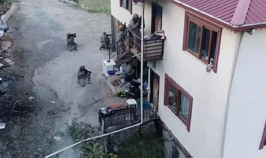 Haraç Çetesi Çökertildi
