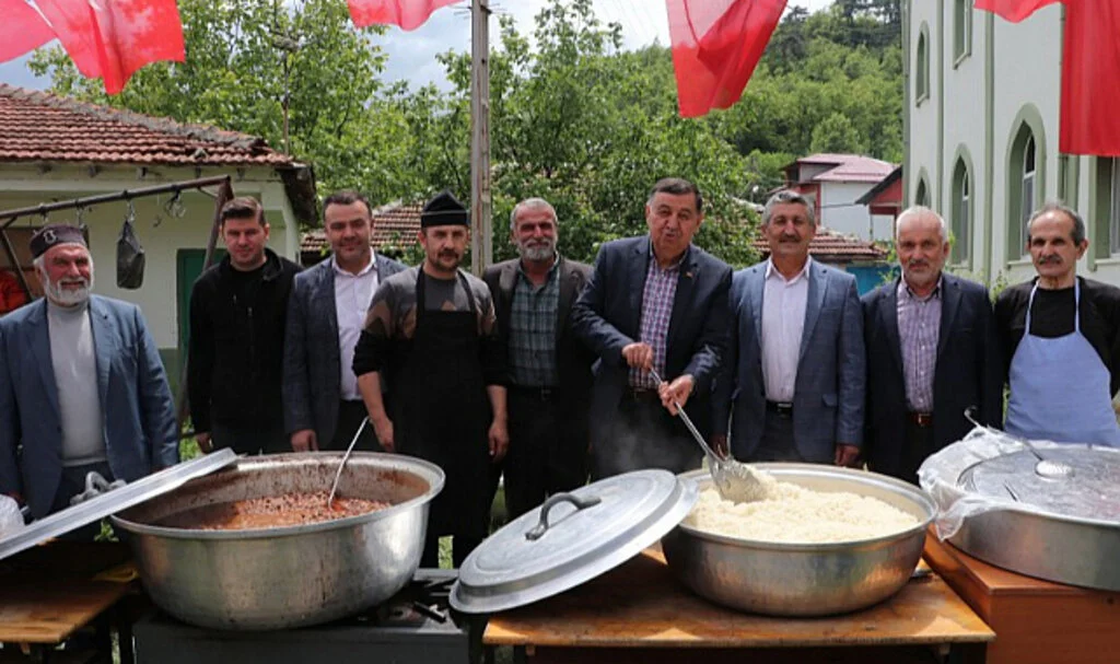 Havza'da çiftçiler bereketli tarım sezonu için "afat kurbanı" geleneğini sürdürüyor