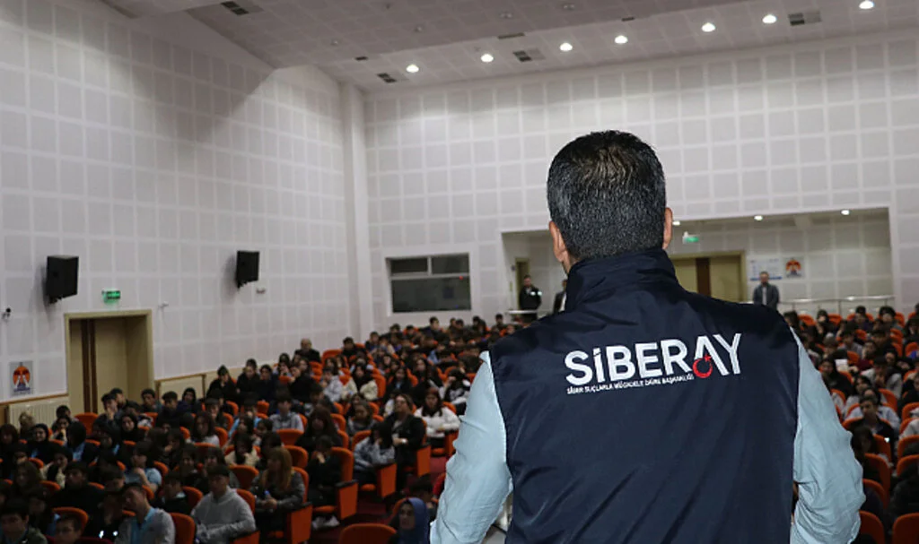 Havza'da Lise Öğrencilerine Siber Suçlarla İlgili Seminer