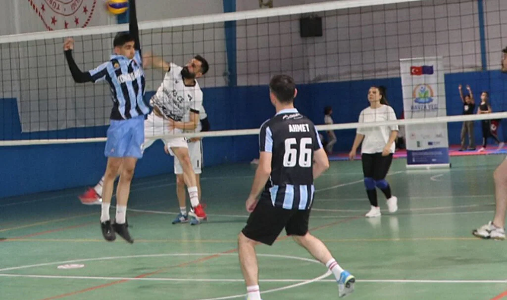 Havza'da Voleybol Halk Turnuvası Başladı