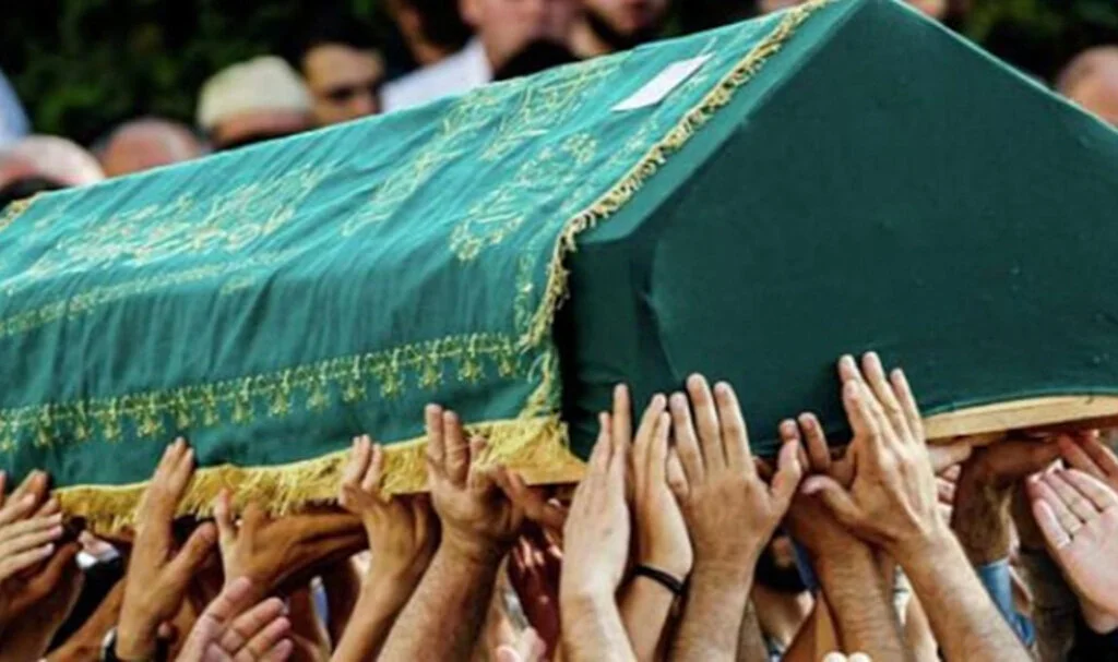 Hayat Pahalılığı Cenazeleri de vurdu 
