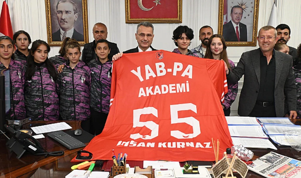  İlkadım Belediye Başkanı İhsan Kurnaz: İlçemize yeni spor alanları kazandıracağız