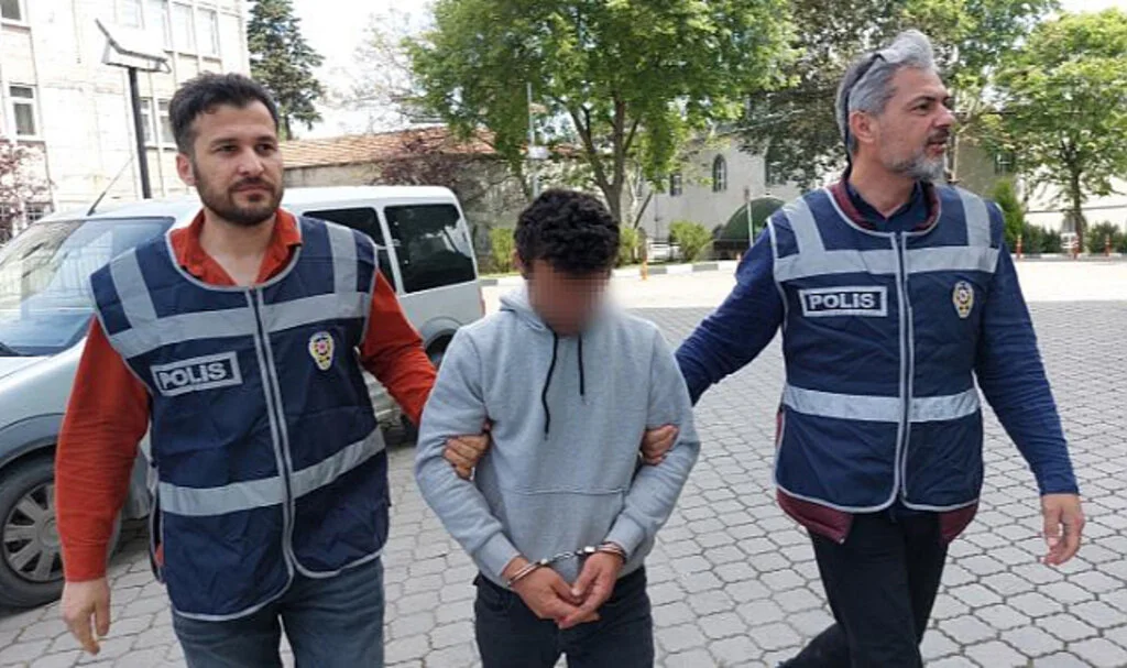 İnşaattan hurda demir çalan şahıs tutuklandı