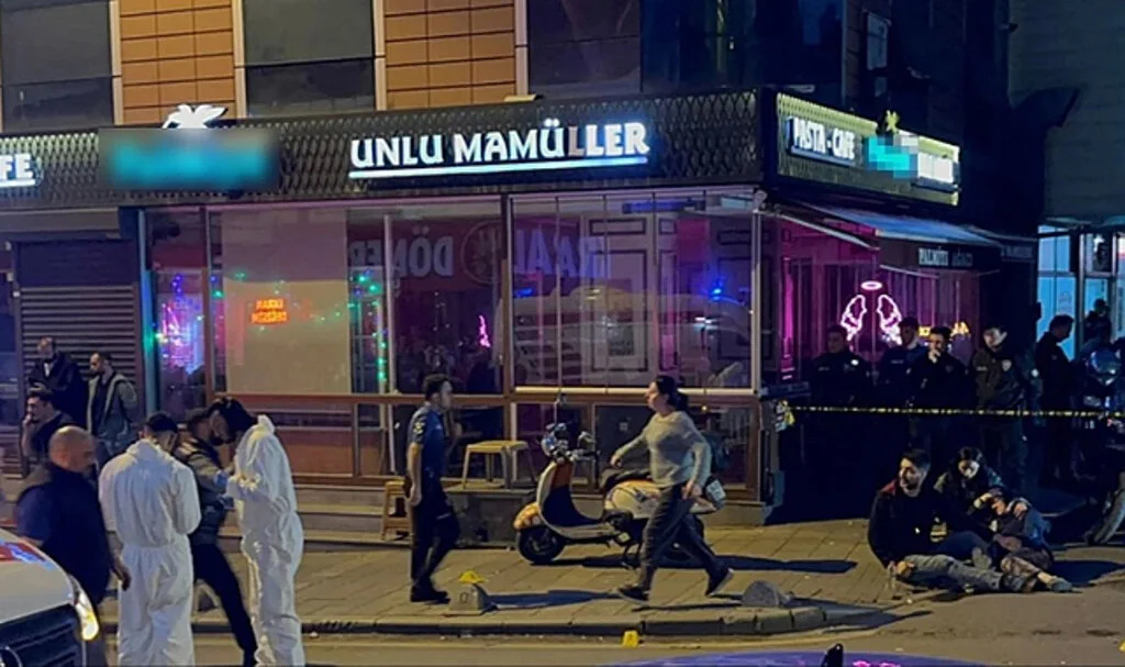 İstanbul Üsküdar'da silahlı saldırı: 3 ölü, 5 yaralı
