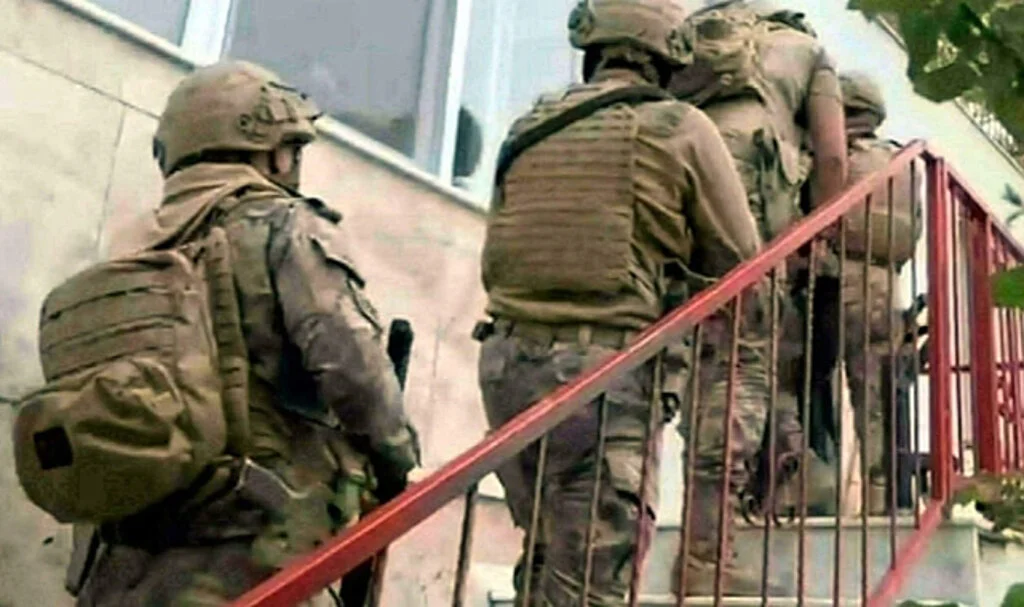 İzmir ve İstanbul'da PKK operasyonu