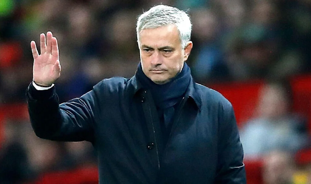 Jose Mourinho'dan Fenerbahçelileri Heyecanlandıran Paylaşım