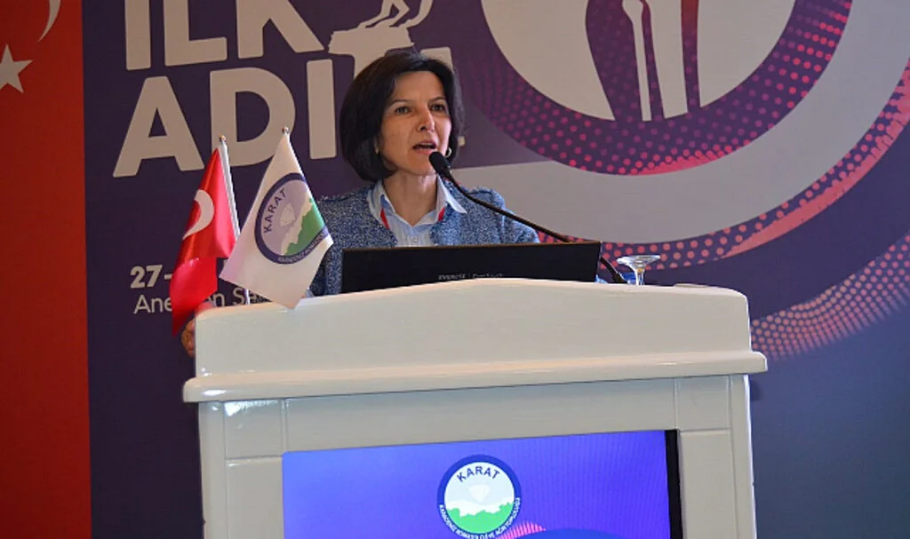 KARAT Derneği'nden 'Her Adım Cumhuriyet'e' Sempozyumu