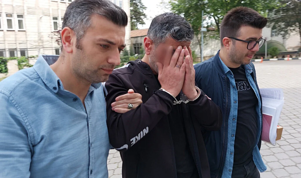 Kız arkadaşının altınlarını zorla aldığı iddiasına ev hapsi