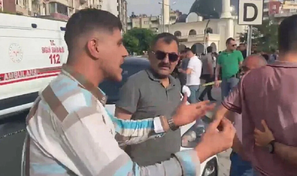Korku Dolu Anlar: Vali Çatışmanın Ortasında Kaldı