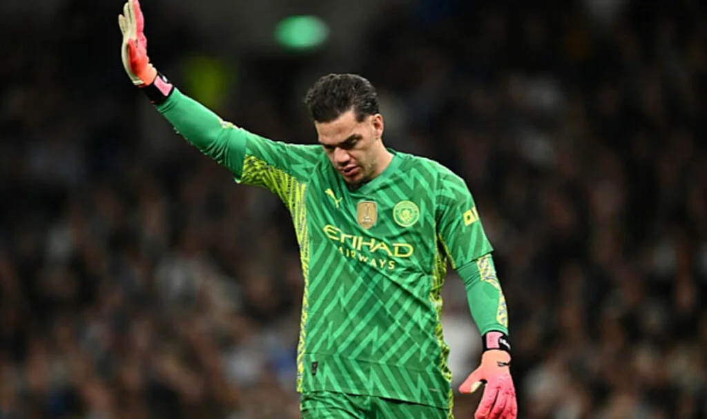 Manchester City'de Ederson şoku