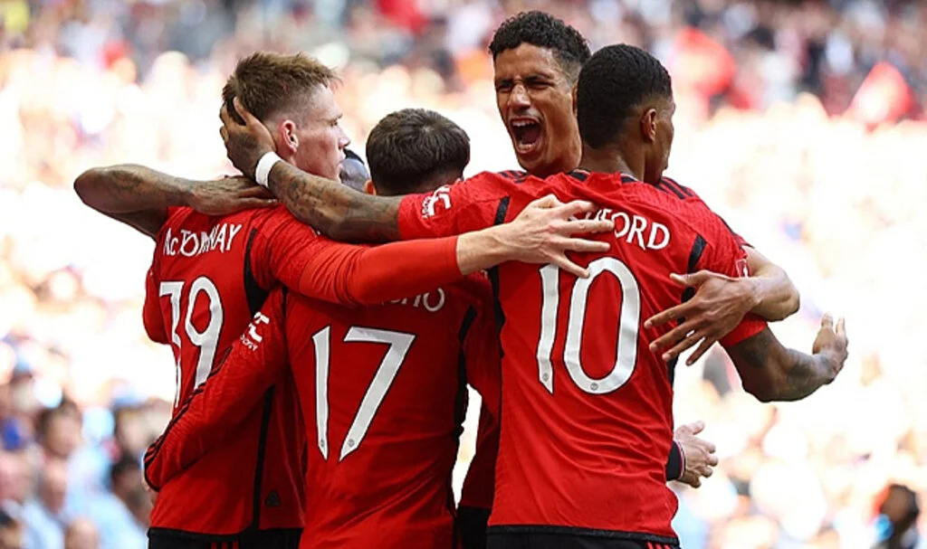 Manchester United, City'yi Devirerek F.A. Cup'ı Müzesine Götürdü