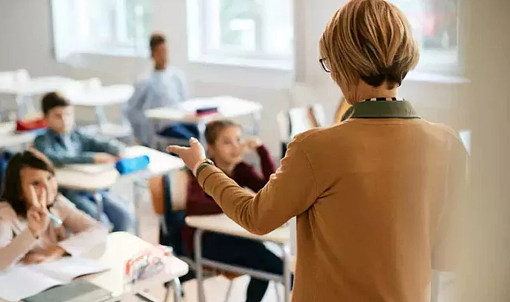 MEB'den Son Dakika: 20 Bin Sözleşmeli Öğretmen Atama Başvuruları Başladı!
