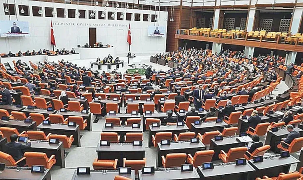 MHP, CHP ve DEM Parti'den beş vekil için altı fezleke Meclis'te