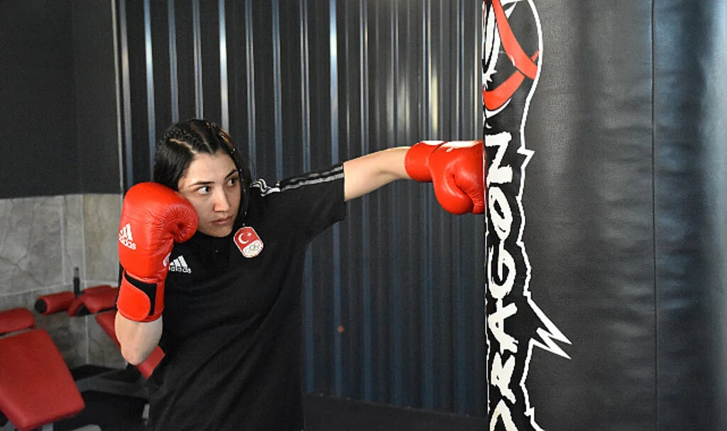 Milli Kick Boksçu Feyzanur'un Gözü 3. Dünya Şampiyonluğunda