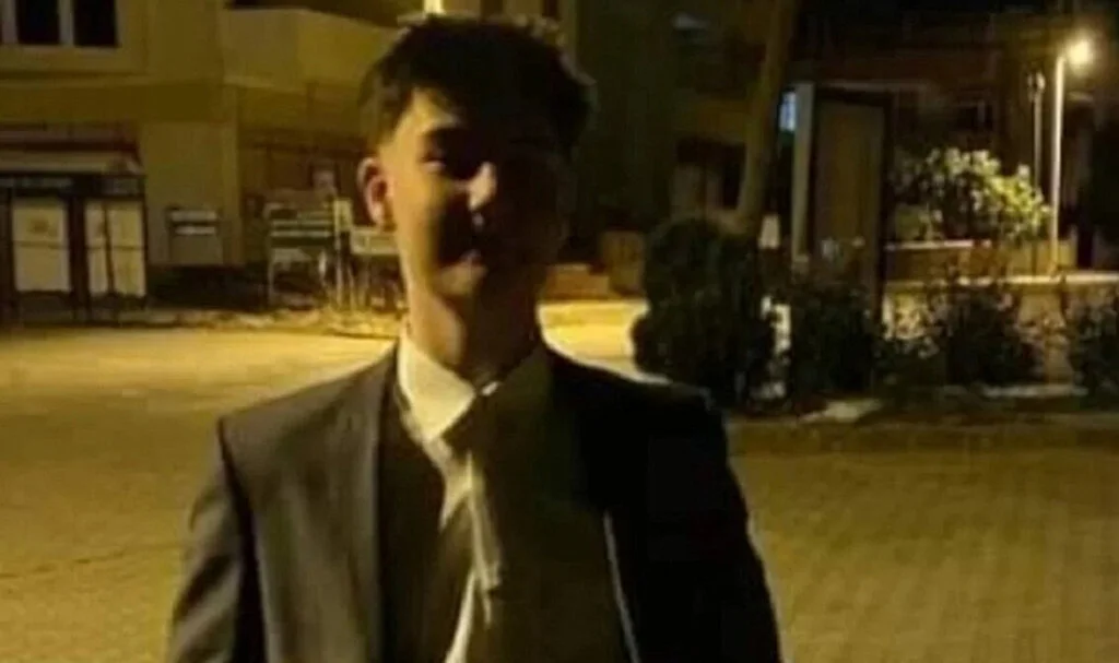 Motosiklet Kazası: 15 Yaşındaki Ege Zengin Hayatını Kaybetti