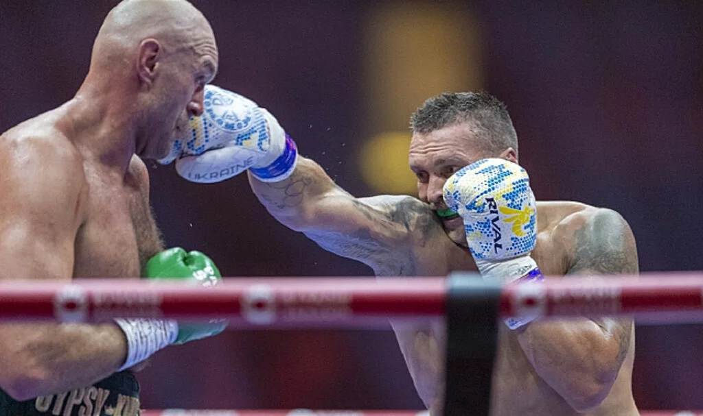 Oleksandr Usyk Dünya Ağır Siklet Şampiyonu
