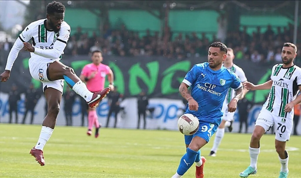 Sakaryaspor ve Bodrum FK Arasında Heyecan Dolu Süper Lig Play-Off Finali Yarın Adana'da
