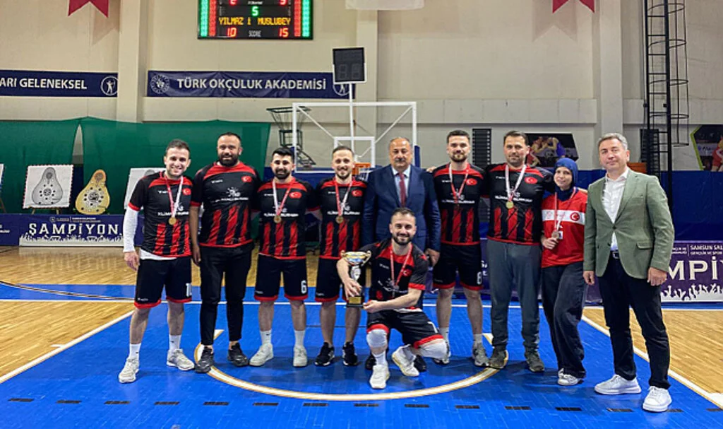 Salıpazarı'nda Gençlik Haftası Voleybol Turnuvası Sona Erdi
