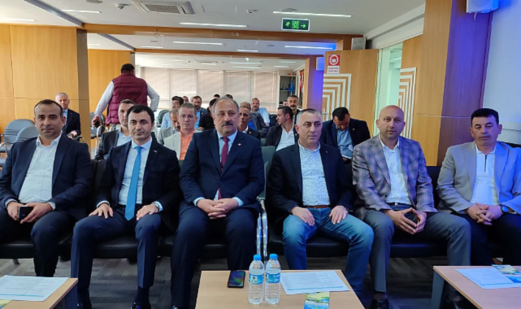 Salıpazarın'da Fındık üreticisine ekipman desteği