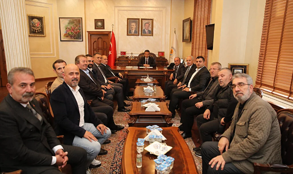 Samsun ASKF'den SBB Başkanı Halit Doğan ve İlkadım Belediye Başkanı İhsan Kurnaz'a ziyaret