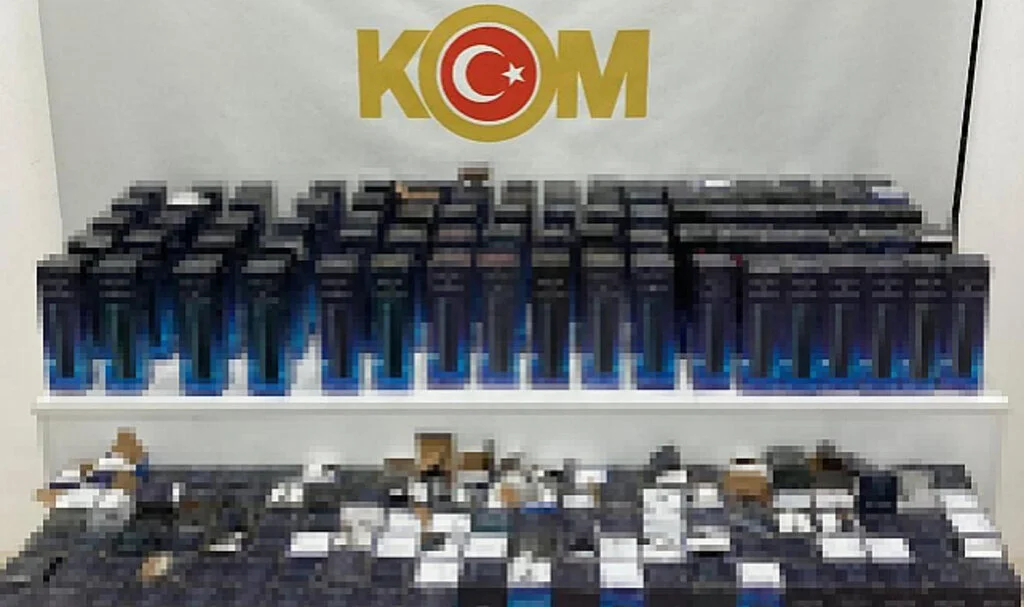 Samsun'da 210 adet gümrük kaçağı elektronik termos ele geçirildi
