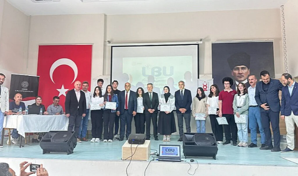 Samsun'da 3D Öğrenci Konuşmaları yarışması düzenlendi