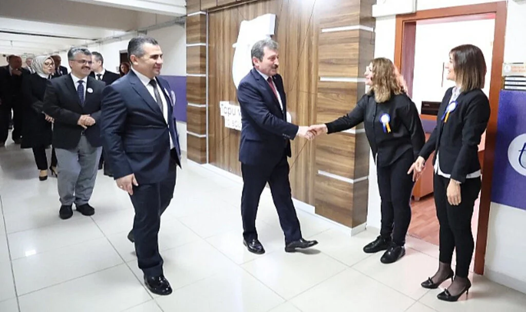 Samsun'da Tapu ve Kadastro Genel Müdürlüğünün kuruluş yıl dönümü törenle kutlandı