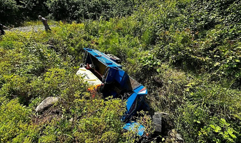 Samsun'da tarım aracının devrilmesi sonucu 3 kişi yaralandı