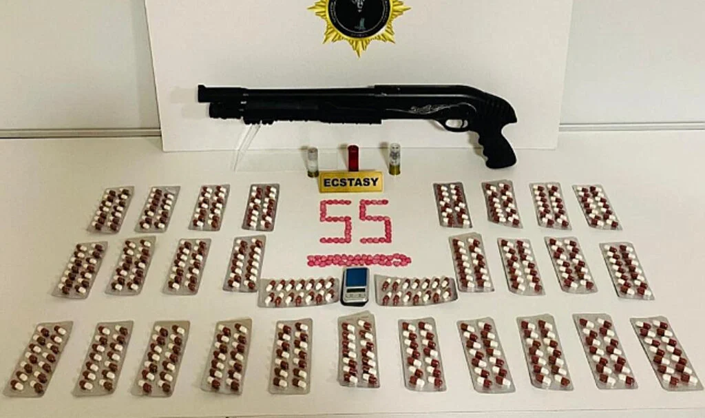 Samsun'da uyuşturucu operasyonu: 3 gözaltı