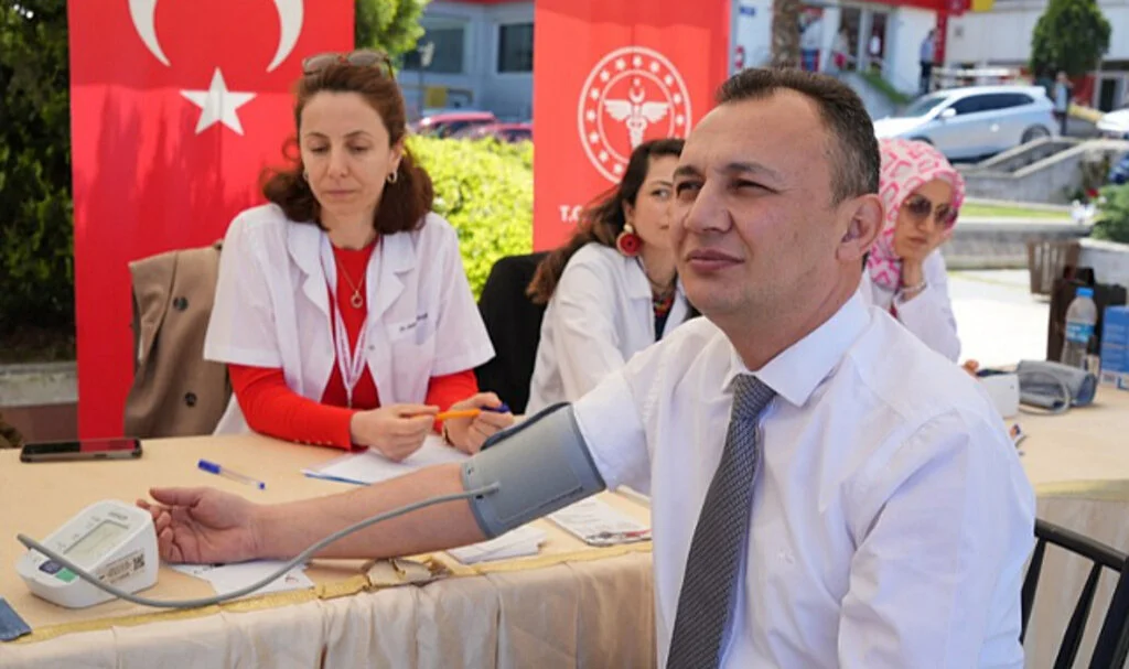 Samsun İl Sağlık Müdürü Mustafa Uras: Türkiye’de 5 hipertansiyon hastasından 1’i ilaçlarını düzenli almıyor