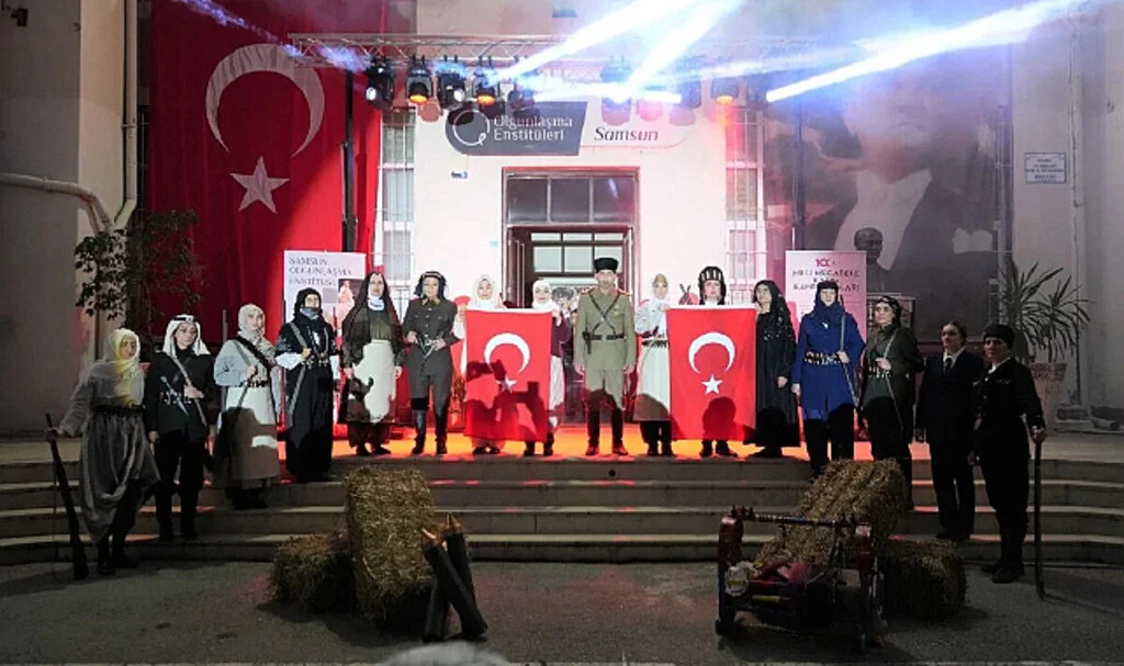 Samsun'un Kahraman Kadınlar Defilesi Gögüsleri Kabarttı