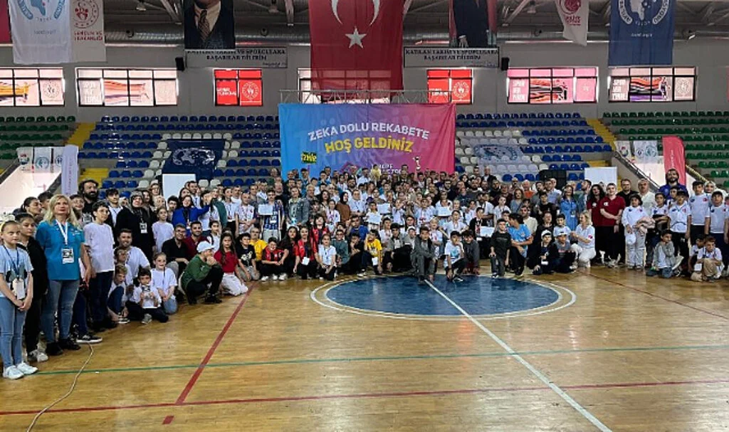Samsunlu öğrenciler, akıl ve zeka oyunlarından başarılar ile döndü