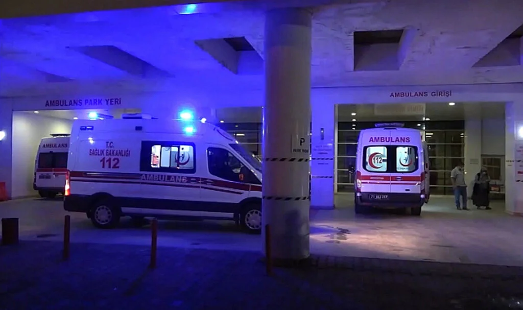 Sevgilisini Eve Alan Kadın Kocasına Yakalandı: 2 Yaralı