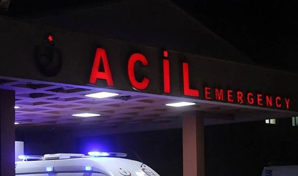 Silahla oynayan 3 yaşındaki çocuk, kendisini vurdu