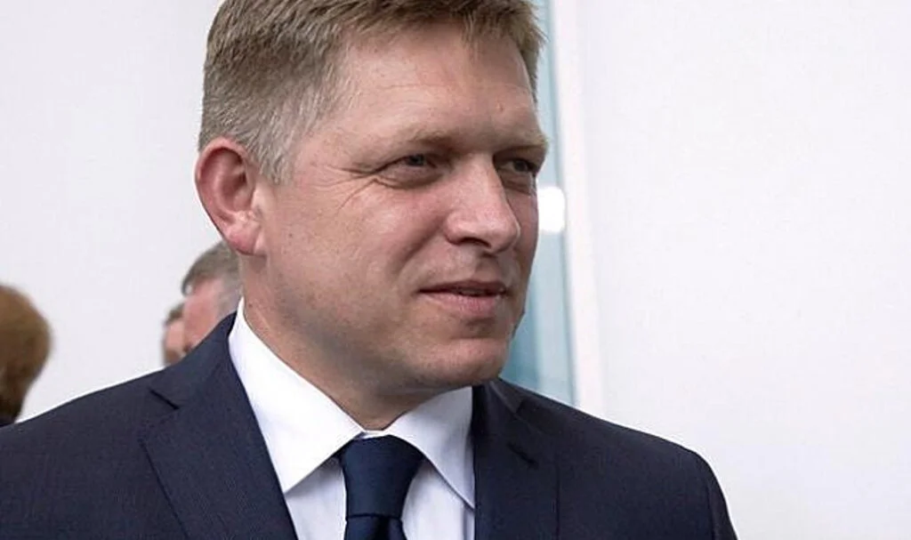 Slovakya Başbakanı'na saldırı: Karnından vuruldu