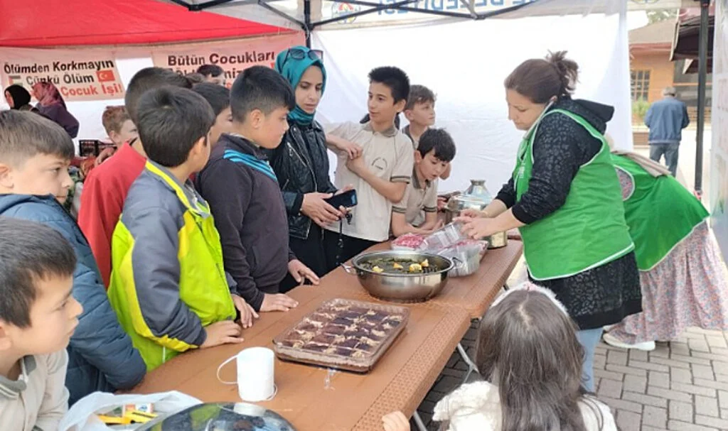Terme'de Gazze yararına kermes düzenlendi