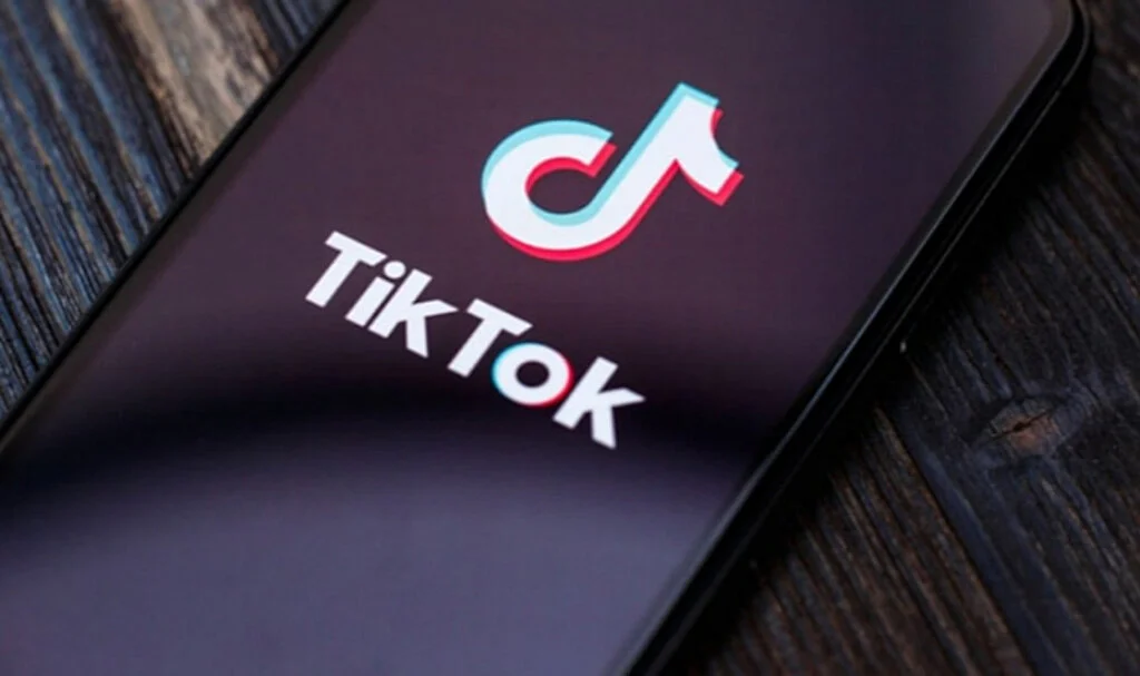 TikTok, YouTube’a meydan okuyor: 1 saatlik videolar geliyor