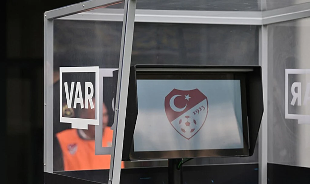 Trendyol Süper Lig'de 36. haftanın VAR kayıtları yayınlandı