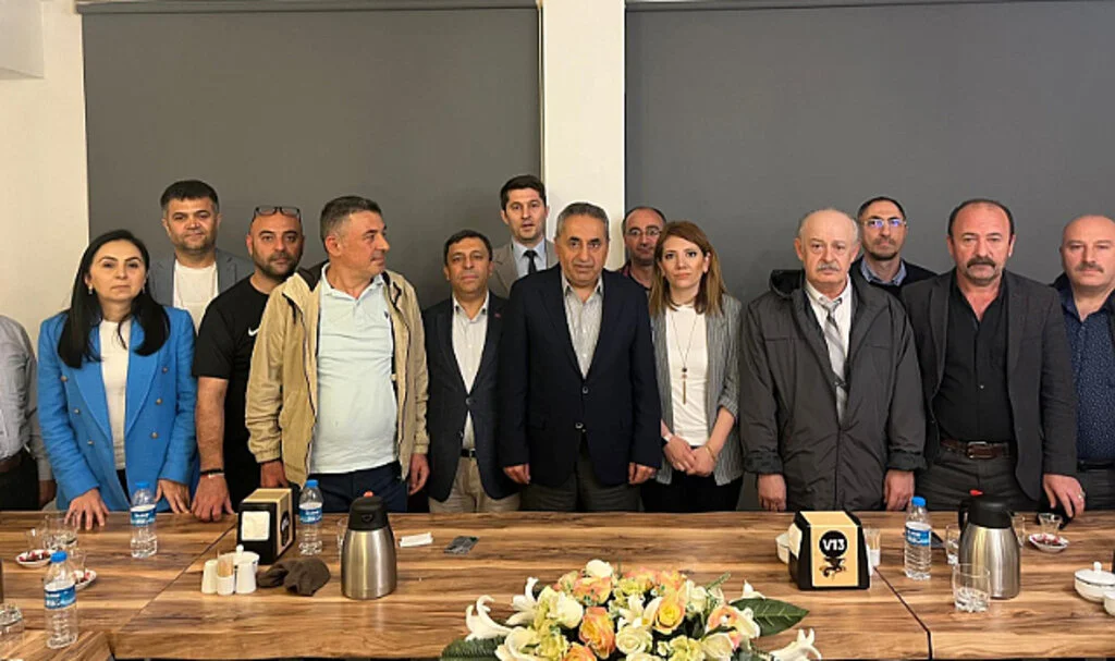 Türk Büro-Sen Genel Başkanı Güney, Samsun'da Kamu Hizmeti Kalitesini Tartıştı