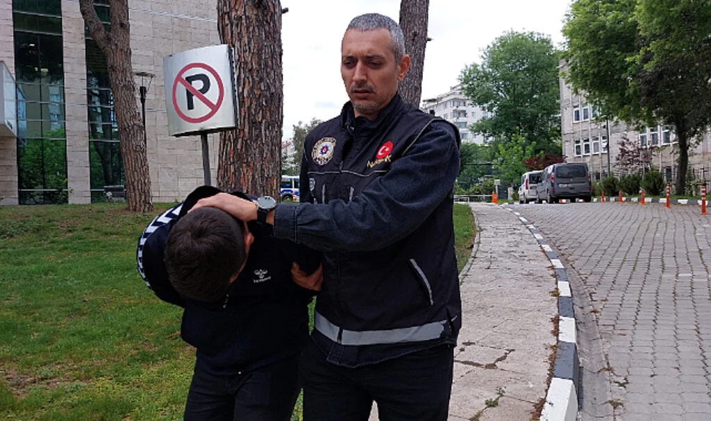 Uyuşturucu ticaretinden tutuklandı