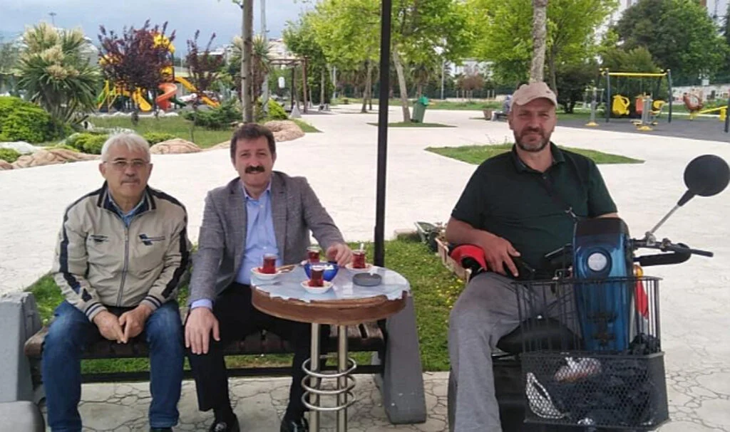 Vali Tavlı, Engellilerle Çay Sohbetinde Buluştu