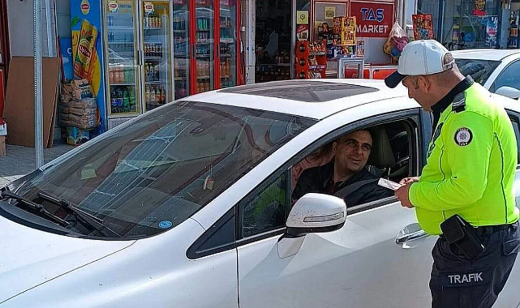 Yakakent'te "Hayatla Yarışılmaz" Etkinliği Trafik Haftası'nda Gerçekleştirildi