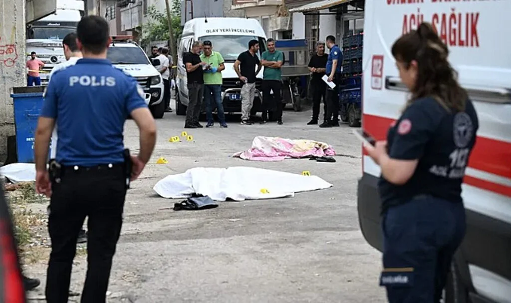 Adana'da Aile Katliamı Yapan Erkek Yakalandı